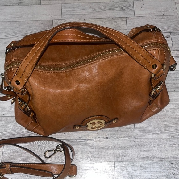 Michael Kors brown leather satchel crossbody bag - Picture 3 of 12